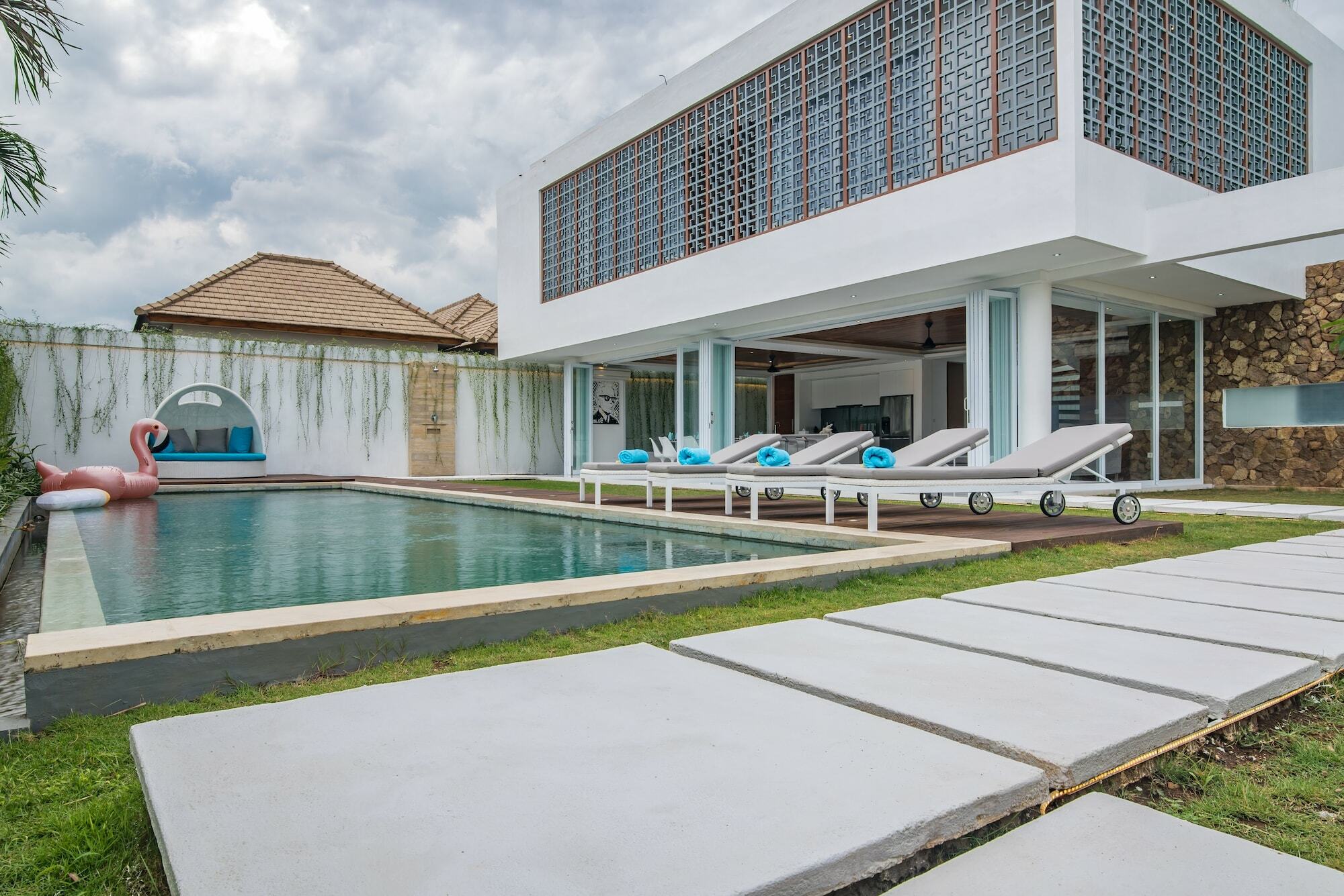 Kamag Villa *